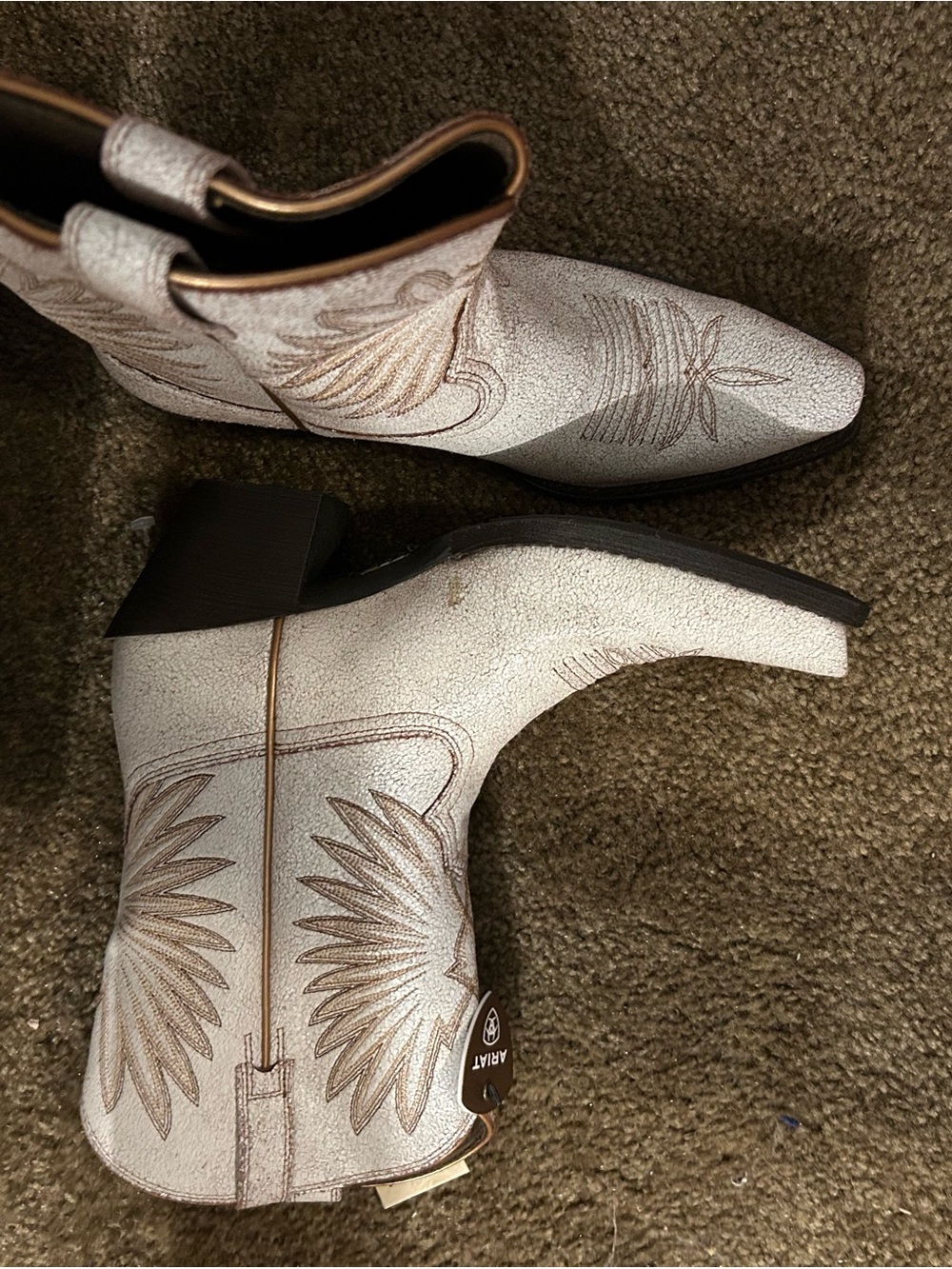 Ariat Men’s Metallic Silver Cowboy Boots with Brown Stitching - Picture 5 of 7